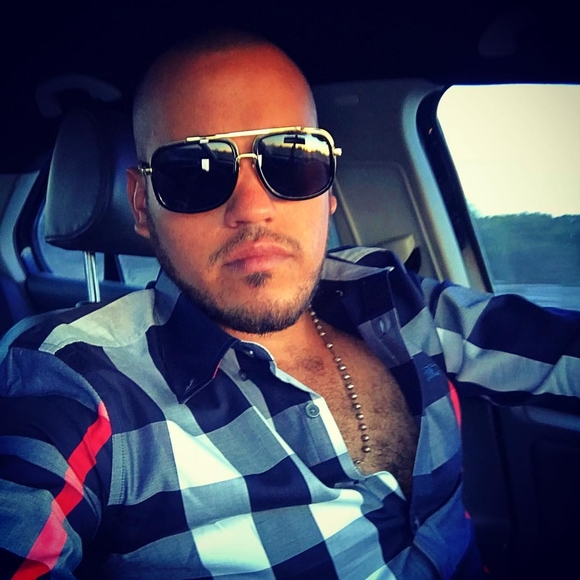 Meet your Posher, Ricky - Picture 1 of 1